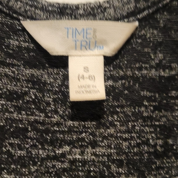 Time and Tru tank top - Picture 3 of 5